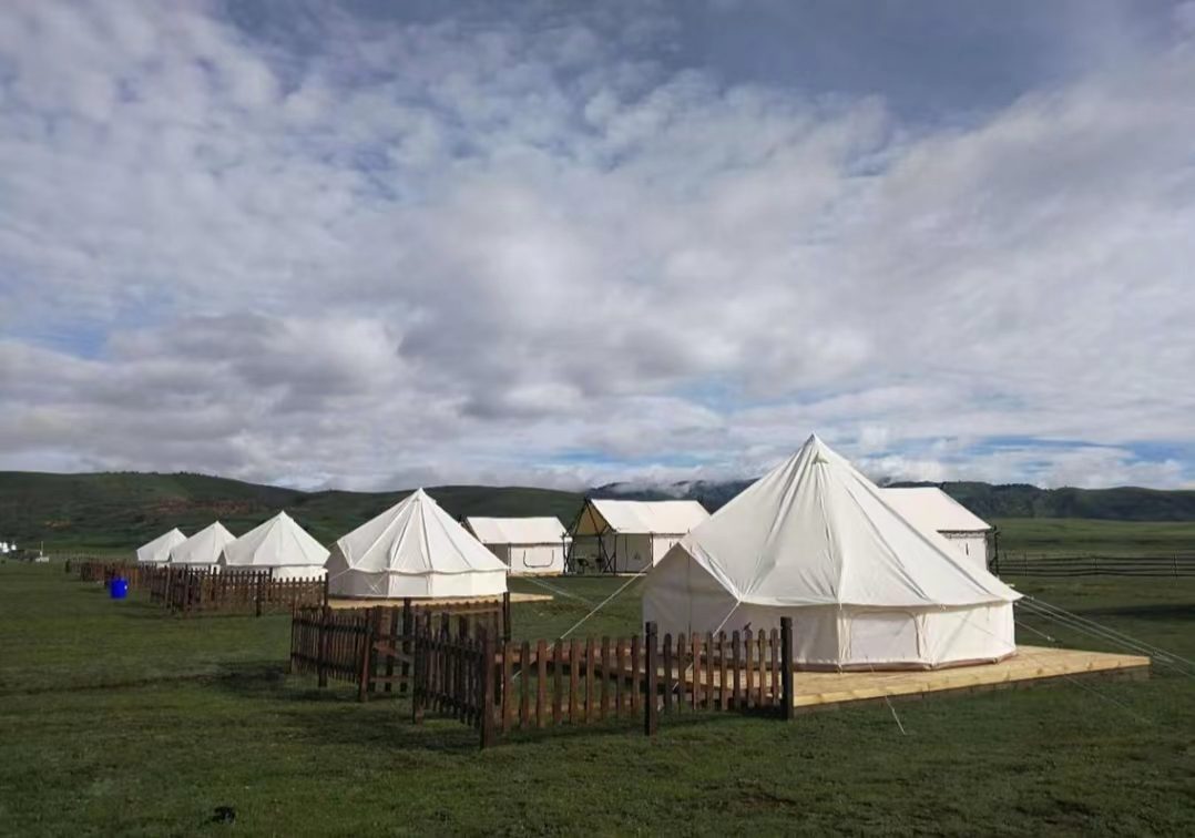 ការបោះជំរុំក្រៅផ្ទះ 5m ផ្ទាំងក្រណាត់ oxford ពណ៌ស yurt bell tent