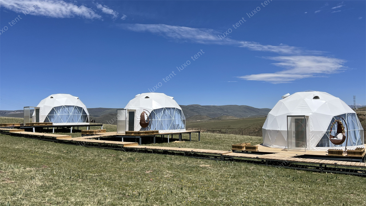 glamping 6m អង្កត់ផ្ចិត pvc geodesic dome tent សណ្ឋាគាររមណីយដ្ឋាន1