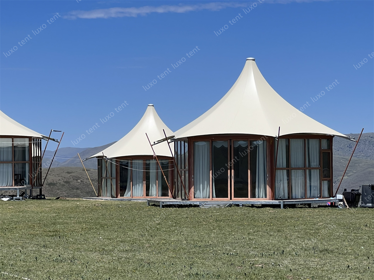 pvdf roof and glass wall polygon tension tent house2